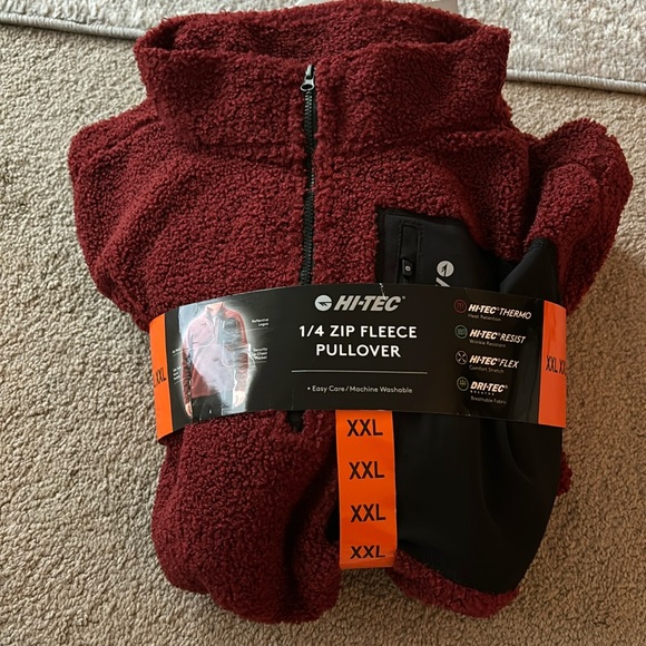 Pullover - Picture 1 of 3